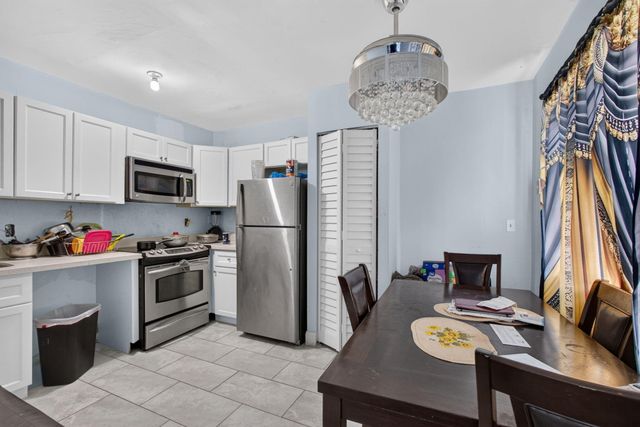 1511 W 32nd Street, West Palm Beach, FL 33404