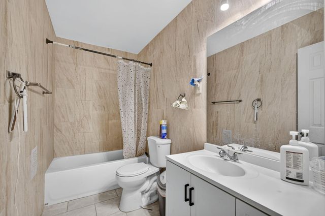 1511 W 32nd Street, West Palm Beach, FL 33404