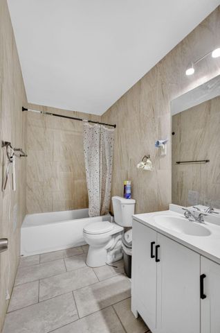 1511 W 32nd Street, West Palm Beach, FL 33404