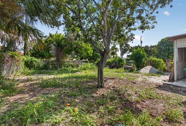 1511 W 32nd Street, West Palm Beach, FL 33404