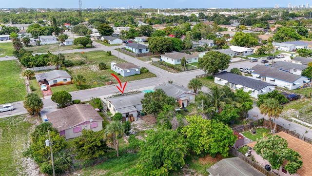 1511 W 32nd Street, West Palm Beach, FL 33404