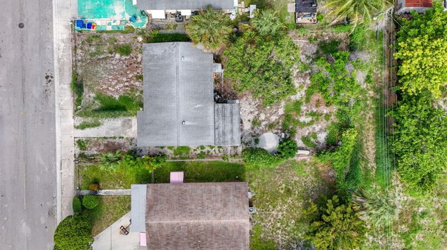 1511 W 32nd Street, West Palm Beach, FL 33404