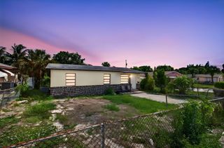 1511 W 32nd Street, West Palm Beach, FL 33404