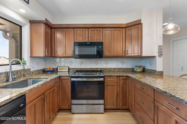 105 Teakwood Drive Apt 706, Carolina Beach, NC 28428