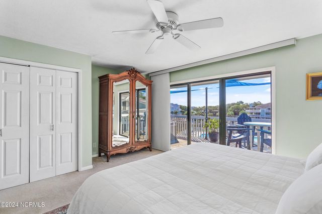 105 Teakwood Drive Apt 706, Carolina Beach, NC 28428