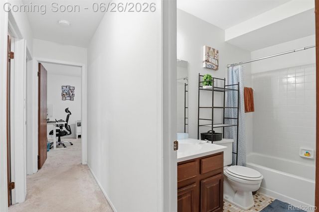38833 Reo Drive, Livonia, MI 48154