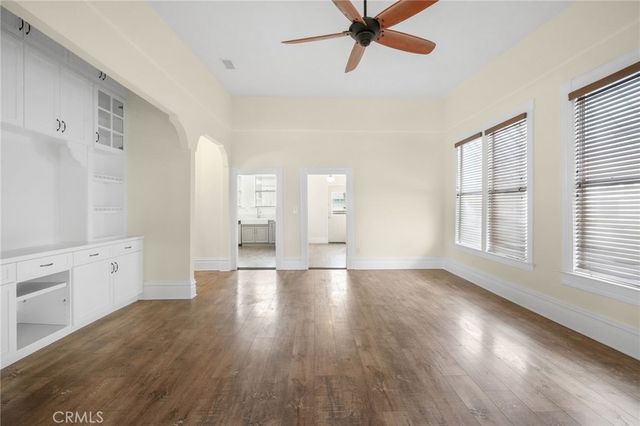 1598 W 36th Place, Los Angeles, CA 90018