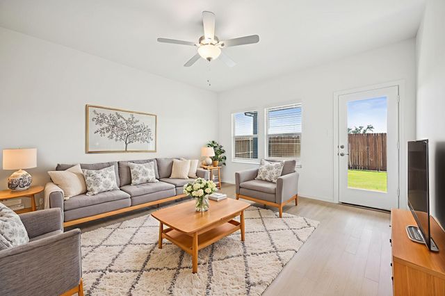 703 Dotty Drive, Princeton, TX 75071