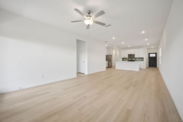 703 Dotty Drive, Princeton, TX 75071