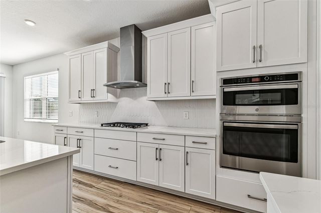 7586 SEAHAWK AVENUE, Sarasota, FL 34241