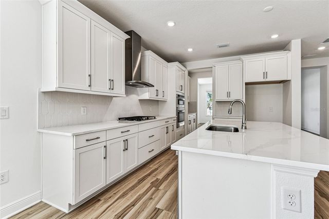 7586 SEAHAWK AVENUE, Sarasota, FL 34241