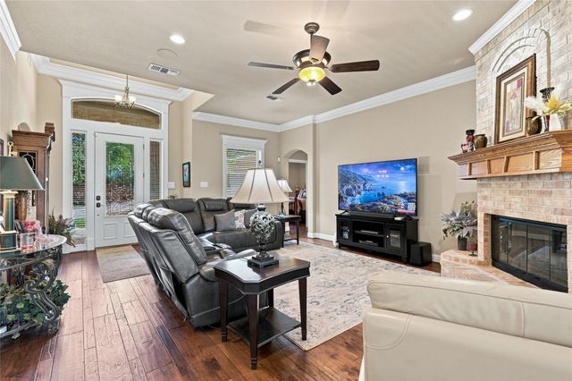 6909 Westover Drive, Granbury, TX 76049