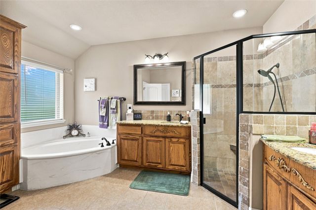 6909 Westover Drive, Granbury, TX 76049