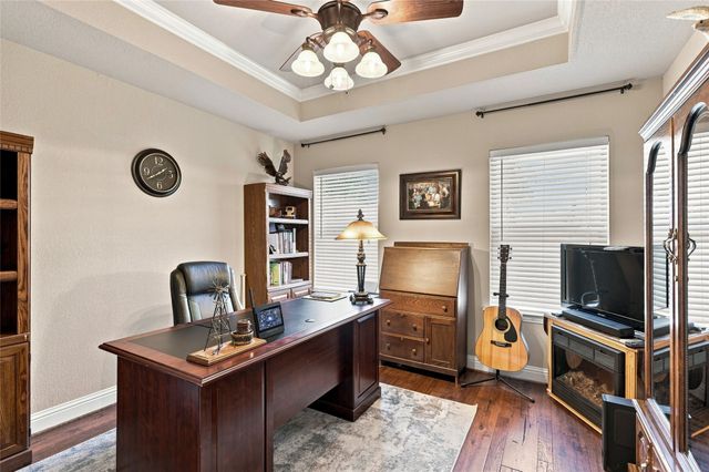 6909 Westover Drive, Granbury, TX 76049