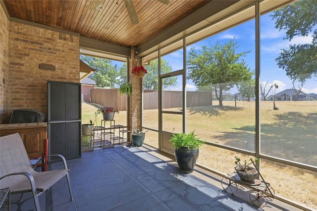 6909 Westover Drive, Granbury, TX 76049