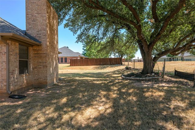 6909 Westover Drive, Granbury, TX 76049