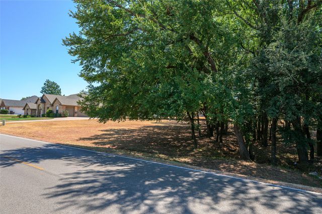 6909 Westover Drive, Granbury, TX 76049