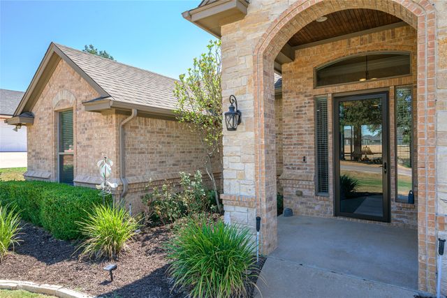 6909 Westover Drive, Granbury, TX 76049