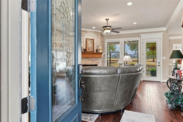 6909 Westover Drive, Granbury, TX 76049