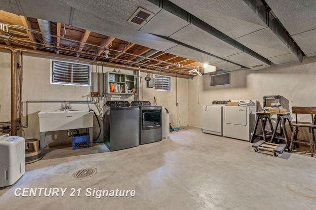 358 Somerset Road, Saginaw, MI 48638