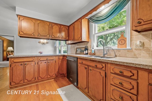 358 Somerset Road, Saginaw, MI 48638