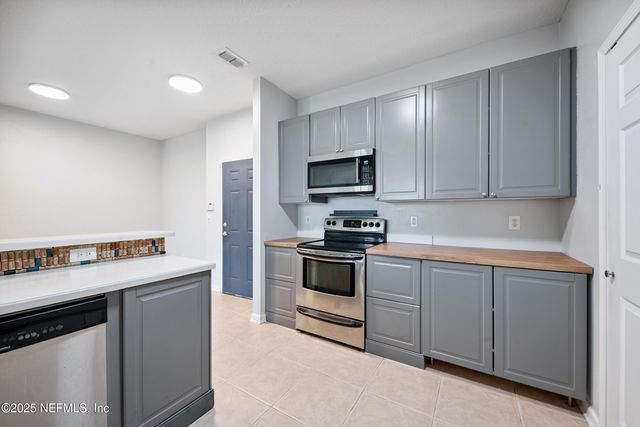 13364 BEACH Boulevard 737, Jacksonville, FL 32224