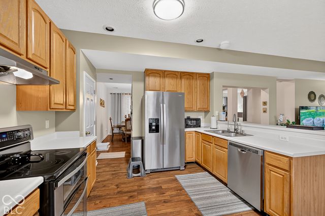15996 Arbor Grove Boulevard, Noblesville, IN 46060