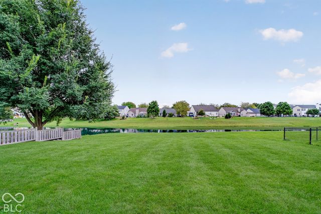 15996 Arbor Grove Boulevard, Noblesville, IN 46060