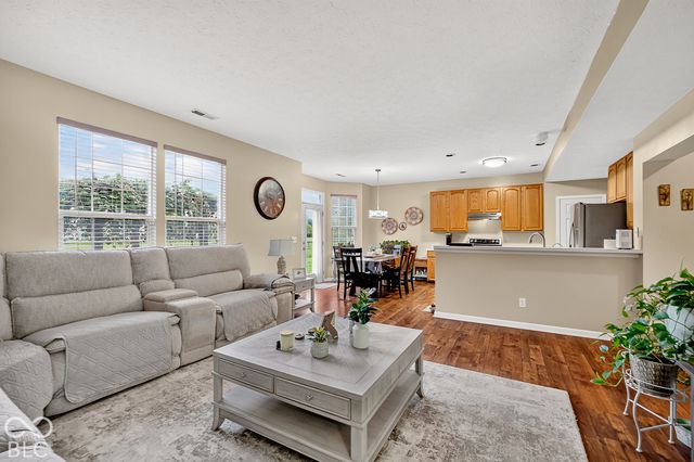 15996 Arbor Grove Boulevard, Noblesville, IN 46060