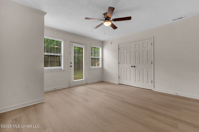 6503 Evergreen Drive, Southaven, MS 38671