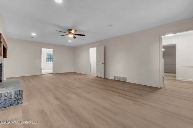 6503 Evergreen Drive, Southaven, MS 38671