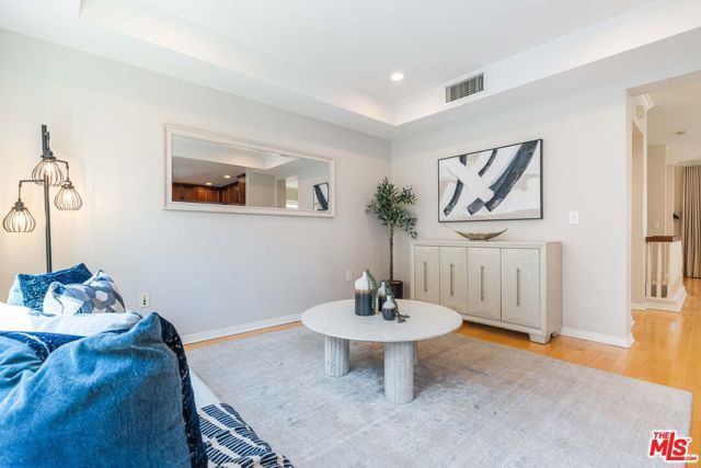 6020 Seabluff Drive 416, Los Angeles, CA 90094