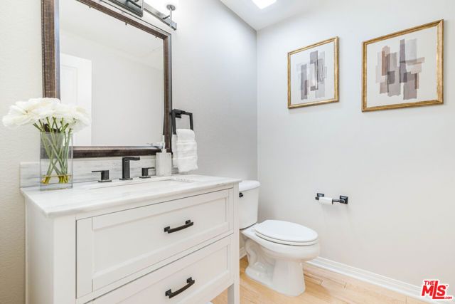 6020 Seabluff Drive 416, Los Angeles, CA 90094