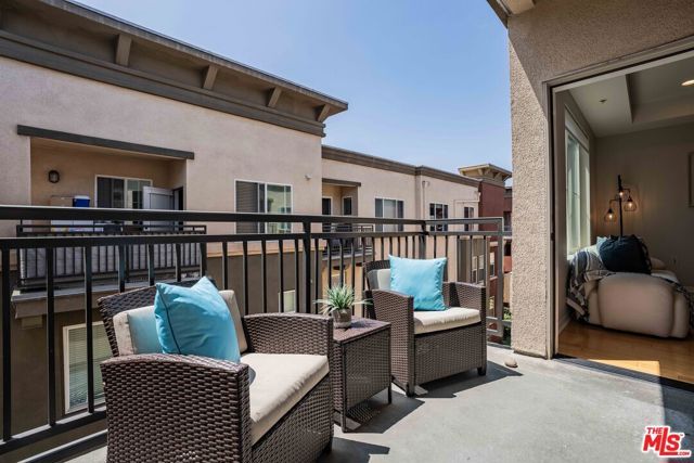 6020 Seabluff Drive 416, Los Angeles, CA 90094