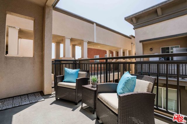 6020 Seabluff Drive 416, Los Angeles, CA 90094