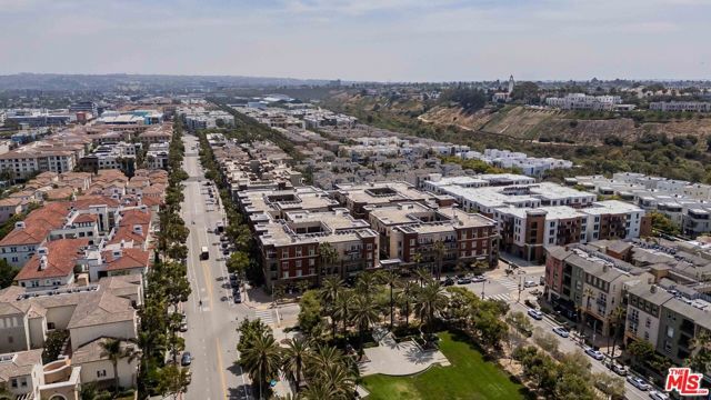 6020 Seabluff Drive 416, Los Angeles, CA 90094