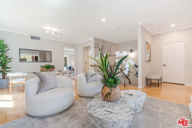 6020 Seabluff Drive 416, Los Angeles, CA 90094