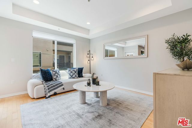 6020 Seabluff Drive 416, Los Angeles, CA 90094