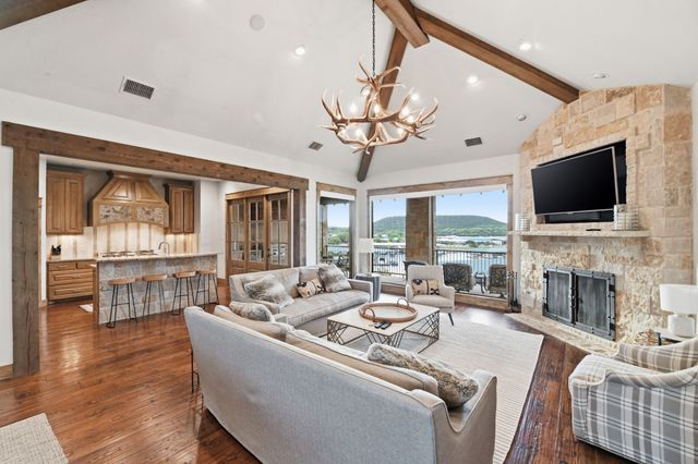 2212 Century Oak Drive, Graford, TX 76449