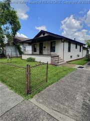 712 East Avenue, South Charleston, WV 25309