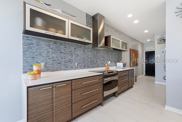 17 Harbourside Ln Apt 7115, Hilton Head Island, SC 29928