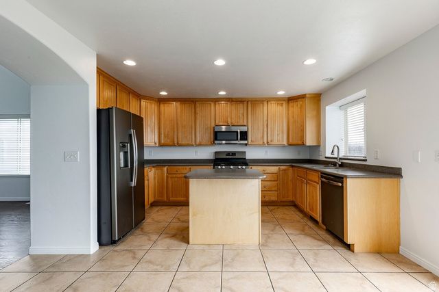 1944 E FIELDING HILL LN, Draper, UT 84020