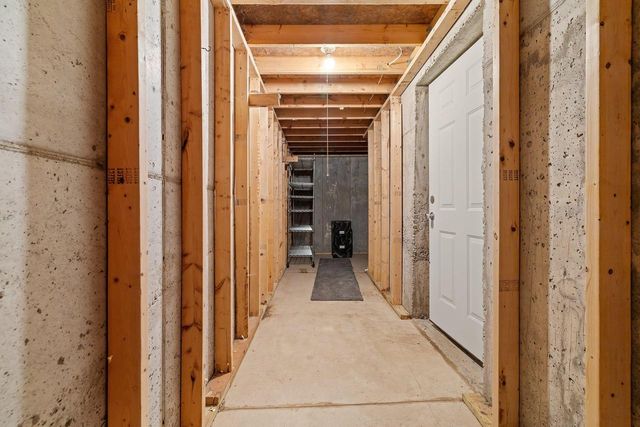 N6515 Aspen ROAD, Elkhorn, WI 53121
