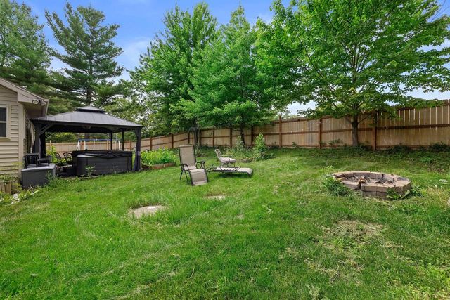 N6515 Aspen ROAD, Elkhorn, WI 53121