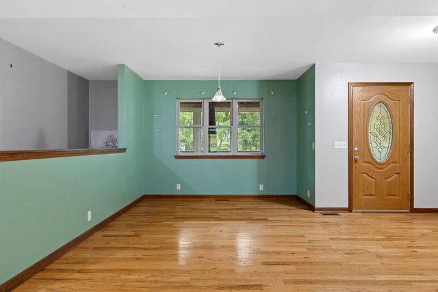 N6515 Aspen ROAD, Elkhorn, WI 53121