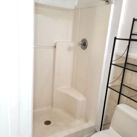 112 Newton Road Back, West Park, FL 33023