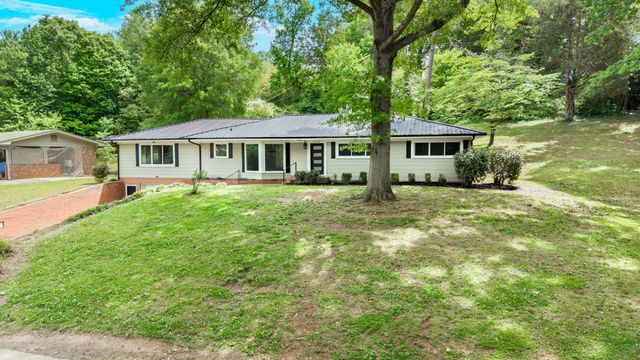 2502 Elm Drive NE, Cleveland, TN 37312