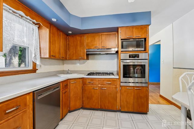 101 Austin Avenue, Old Bridge, NJ 08857