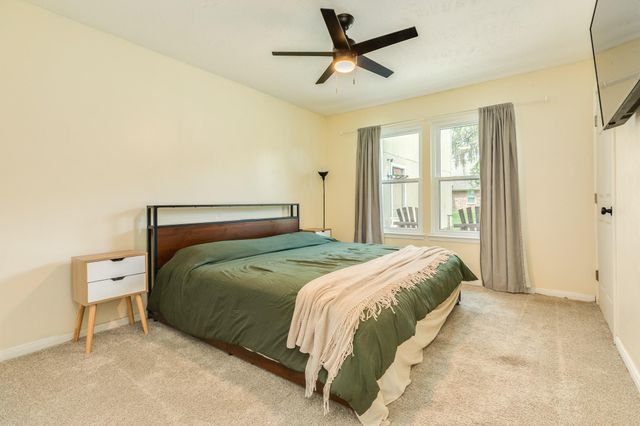 318 S Amherst Drive, West Columbia, TX 77486