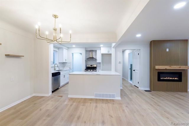 21618 Woodbridge Street, Saint Clair Shores, MI 48080